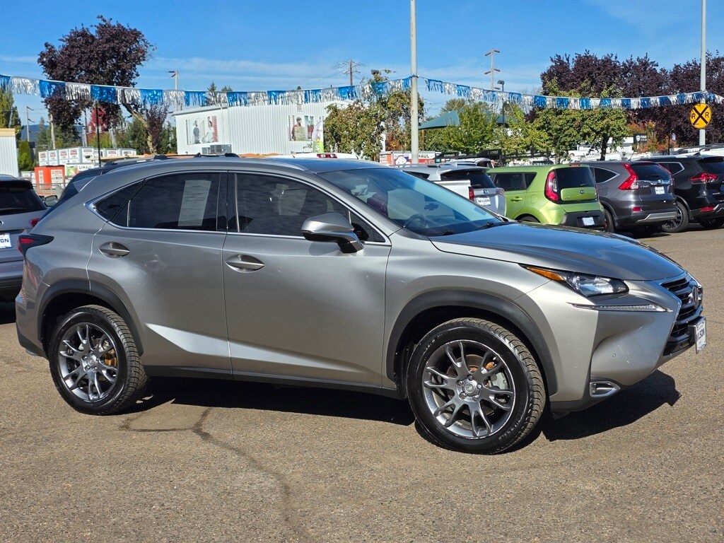 2015 Lexus NX 200t Luxury photo 2