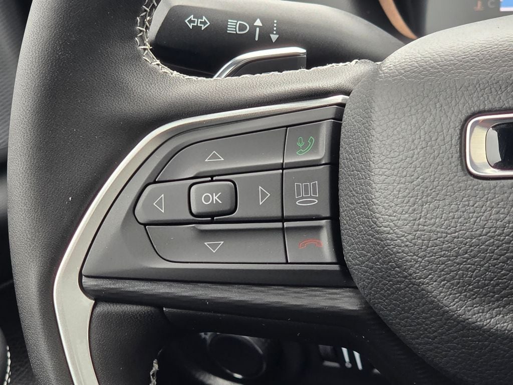 2025 Jeep Grand Cherokee Altitude - Photo 20