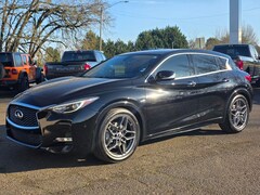 2017 INFINITI QX30 Sport SUV