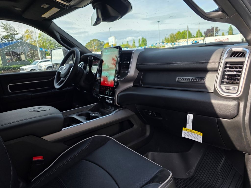 2025 RAM 3500 Laramie - Photo 27