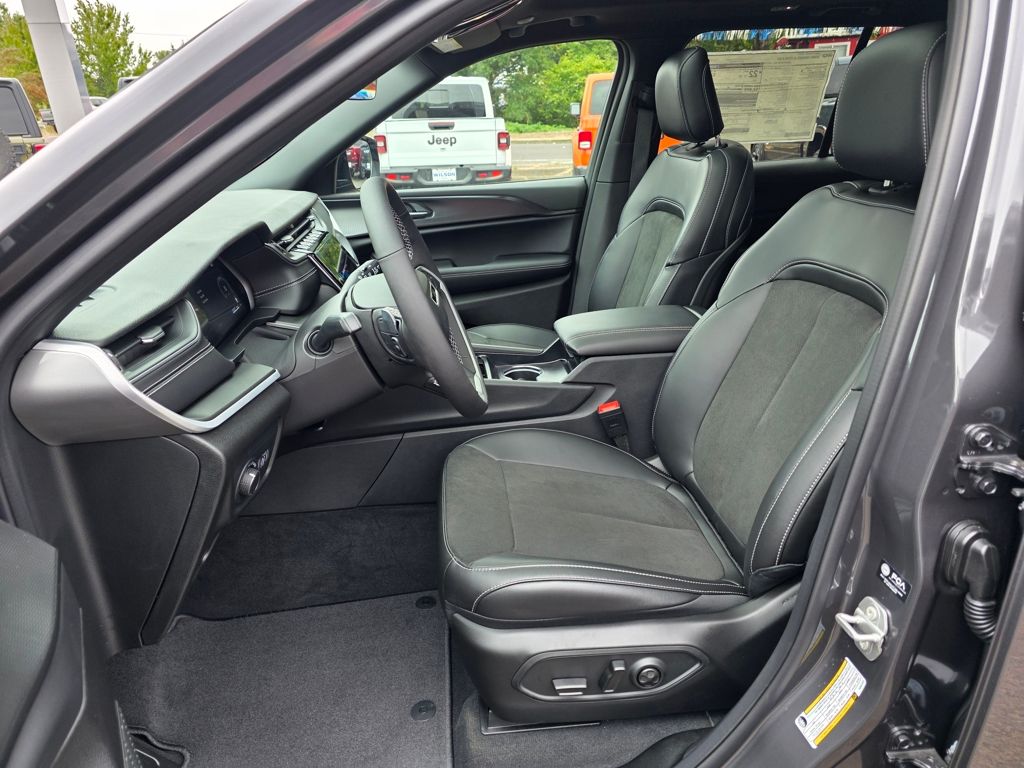 2025 Jeep Grand Cherokee Altitude - Photo 7