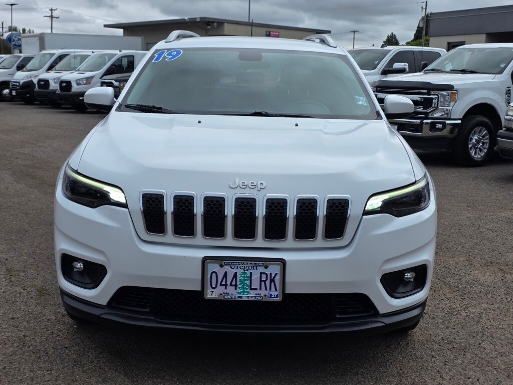 2019 Jeep Cherokee Latitude photo 3