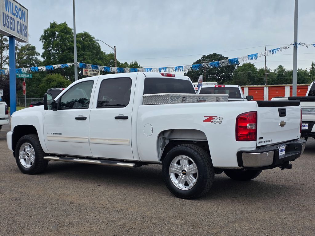 Used 2011 Chevrolet Silverado 1500 LT with VIN 3GCPKSE30BG399434 for sale in Corvallis, OR