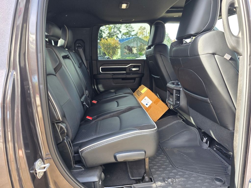 2025 RAM 3500 Laramie - Photo 25