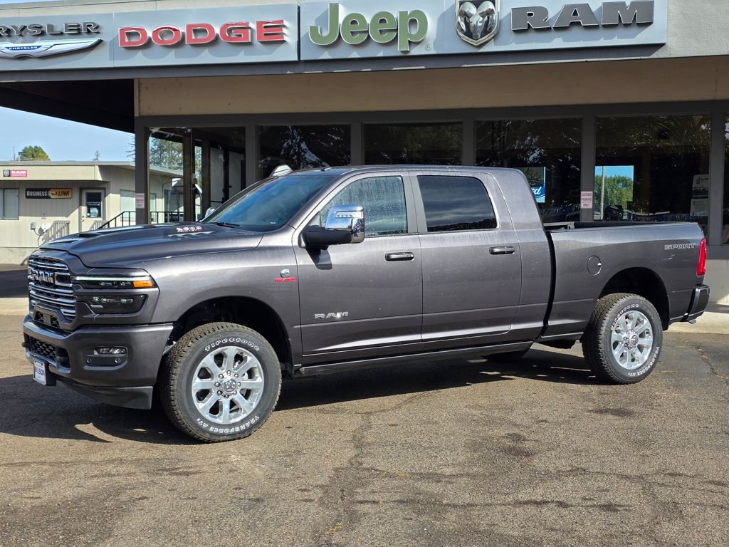 2025 RAM 3500 Laramie - Photo 39