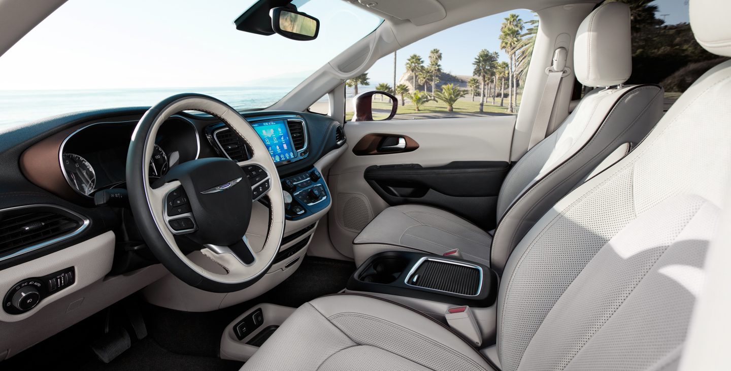 2017 Chrysler Pacifica Gallery Interior
