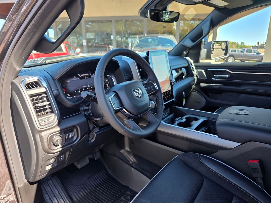 2026 RAM 1500 Laramie - Photo 10