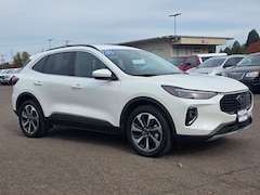 2023 Ford Escape Hybrid Platinum SUV