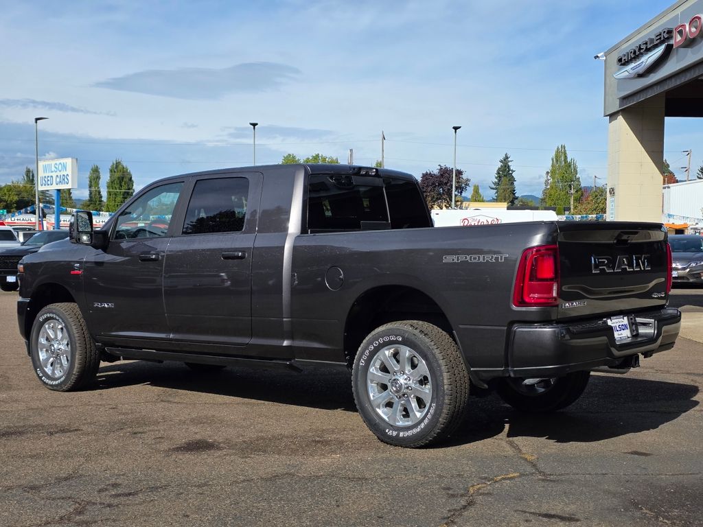 2025 RAM 3500 Laramie - Photo 36