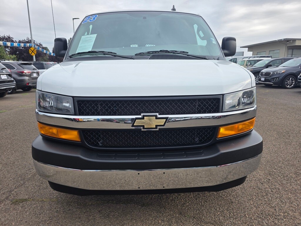 2023 Chevrolet Express 2500 Work Cargo Van photo 3