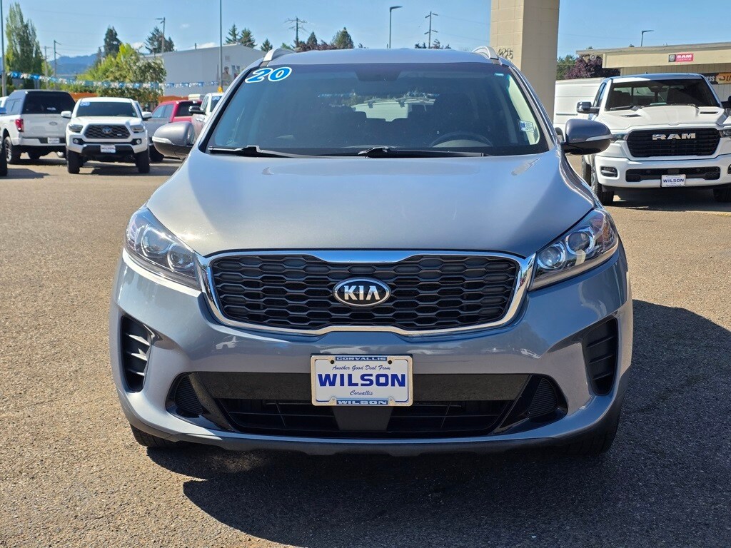 2020 Kia Sorento LX photo 3