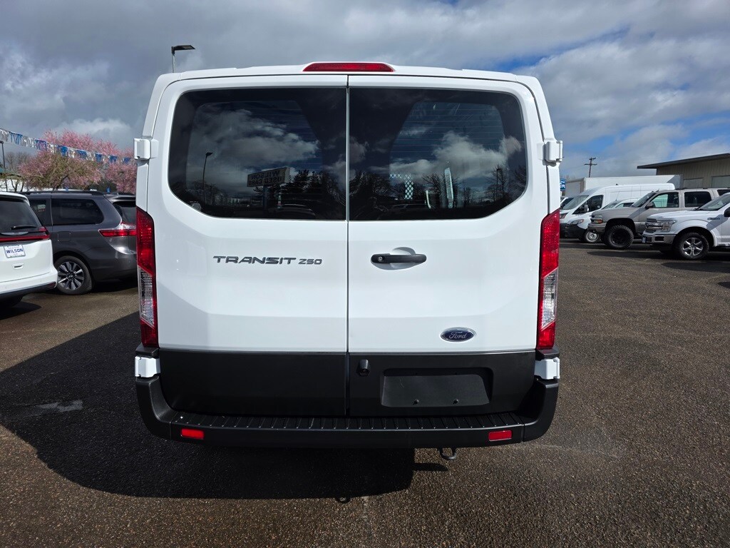 2023 Ford Transit photo 4