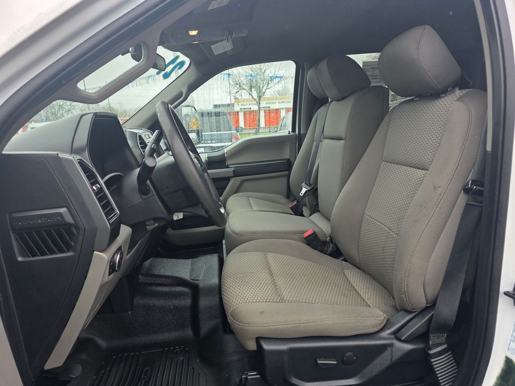 2021 Ford F-350 photo 4