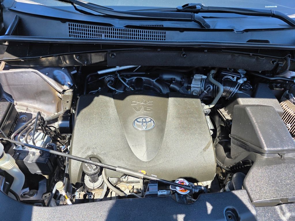2019 Toyota Highlander LE - Photo 26