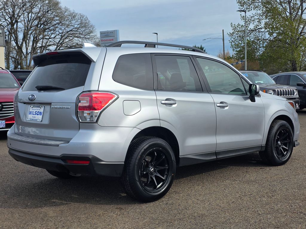 2018 Subaru Forester Premium - Photo 31