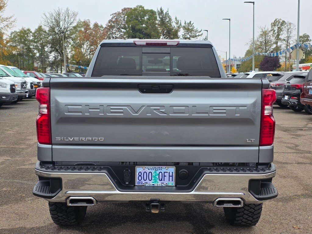 2020 Chevrolet Silverado 1500 LT photo 4