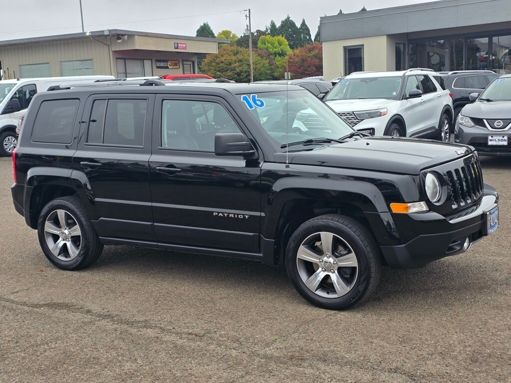 2016 Jeep Patriot Sport photo 2