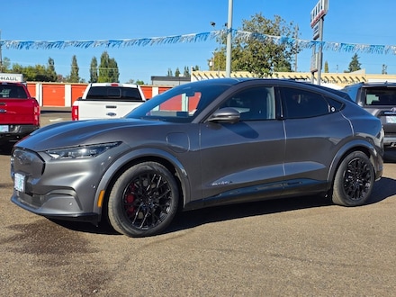 2021 Ford Mustang Mach-E Premium SUV