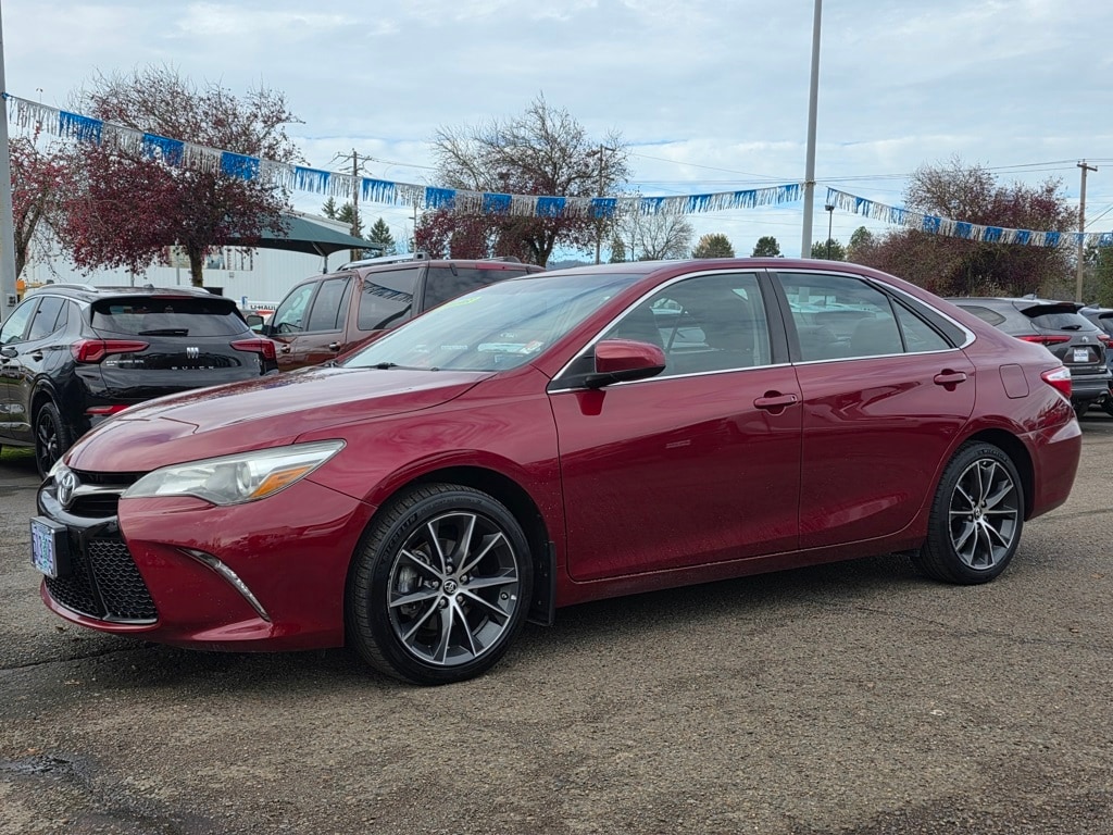 2016 Toyota Camry XSE