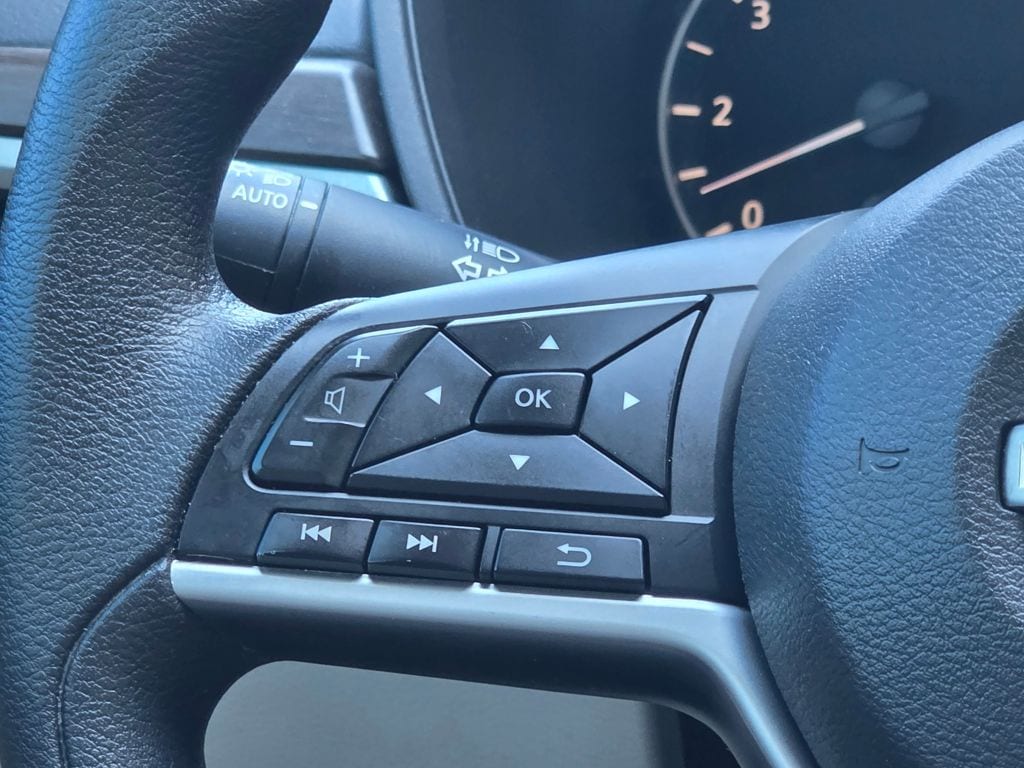 2024 Nissan Altima SV - Photo 17