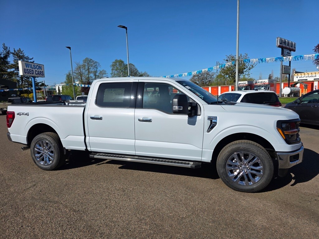 2025 Ford F-150 XLT photo 2