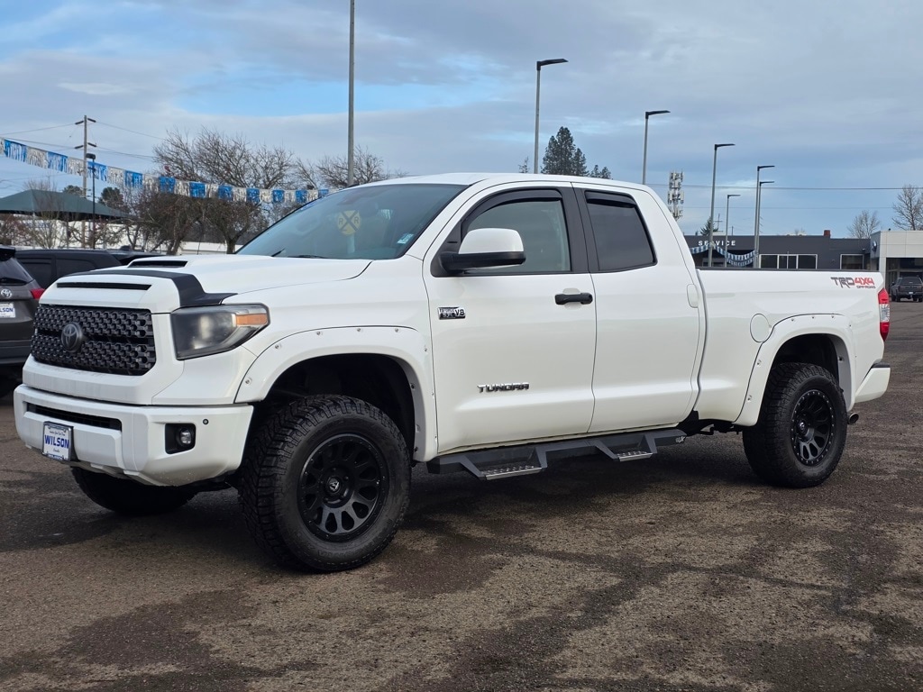 2018 Toyota Tundra SR's photo