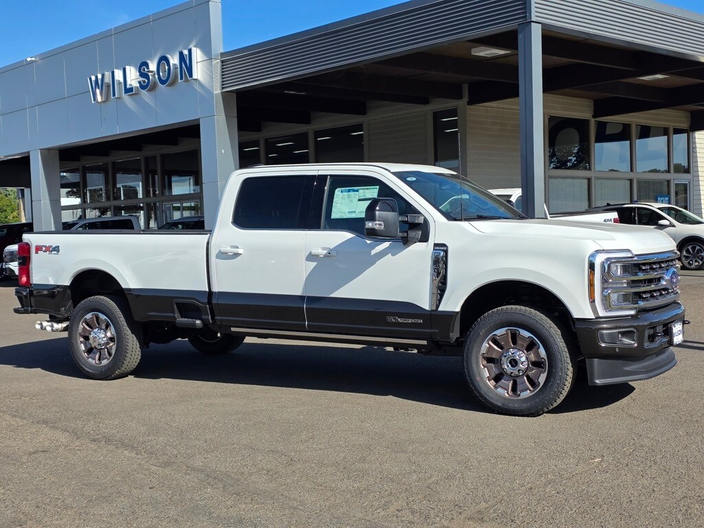 2025 Ford F-350 photo 2