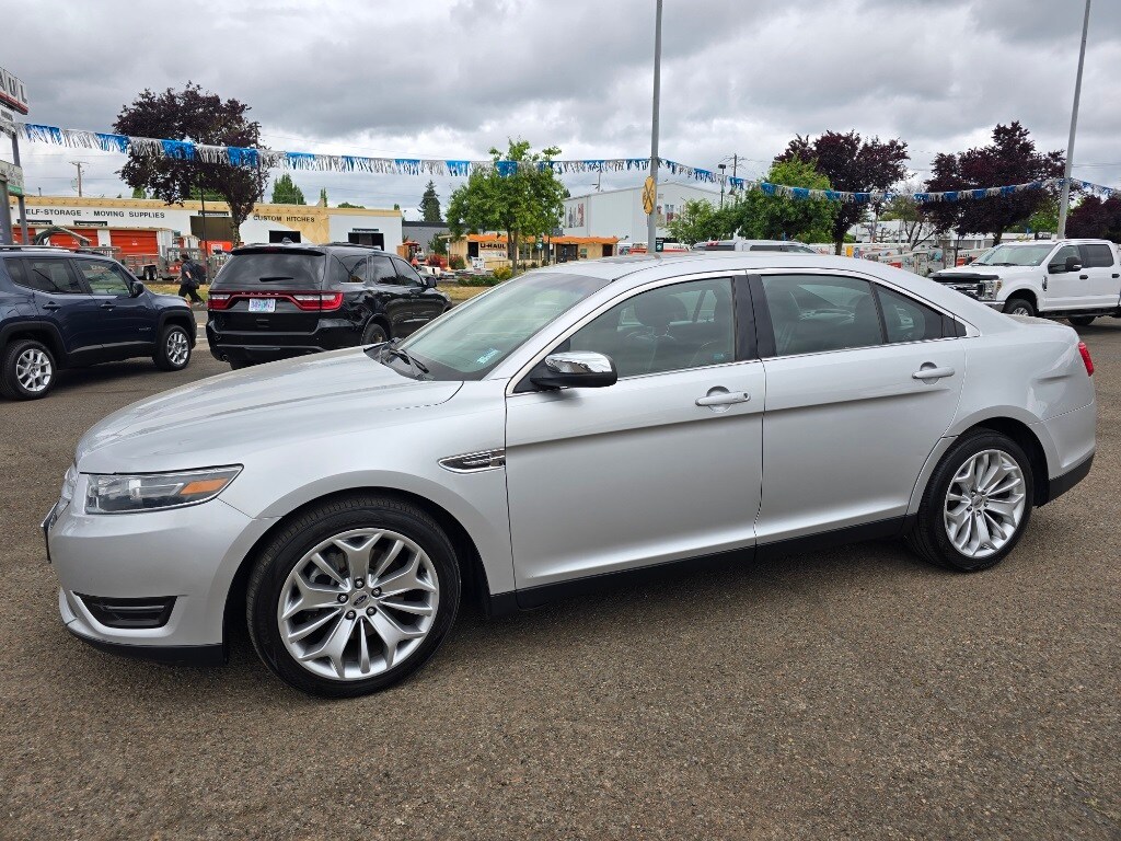 Used 2016 Ford Taurus Limited with VIN 1FAHP2F83GG113052 for sale in Corvallis, OR