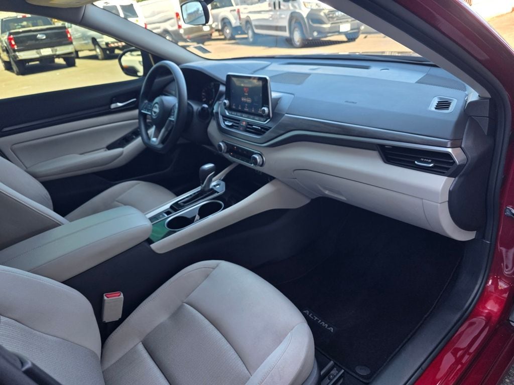 2024 Nissan Altima SV - Photo 22
