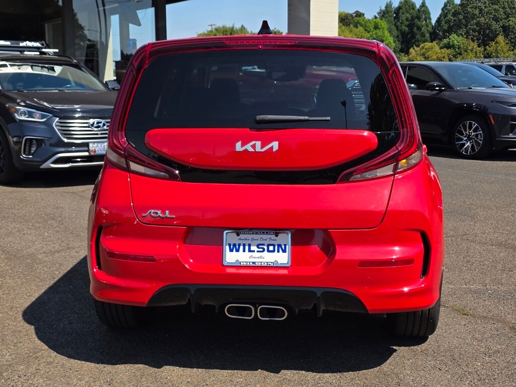 2022 Kia Soul GT-Line Turbo photo 2