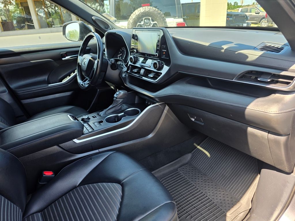 2021 Toyota Highlander XSE - Photo 32