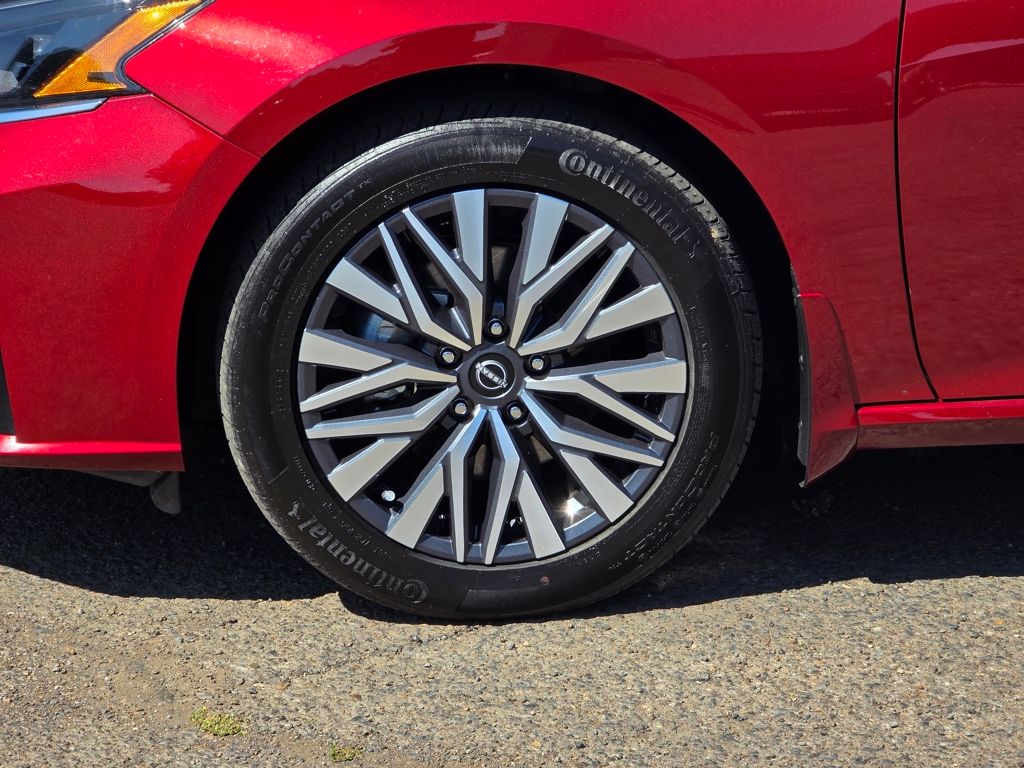 2024 Nissan Altima SV - Photo 25