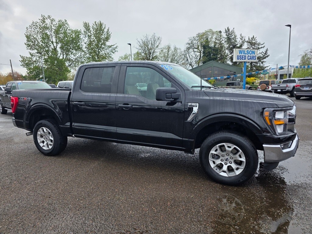 2023 Ford F-150 XLT photo 2