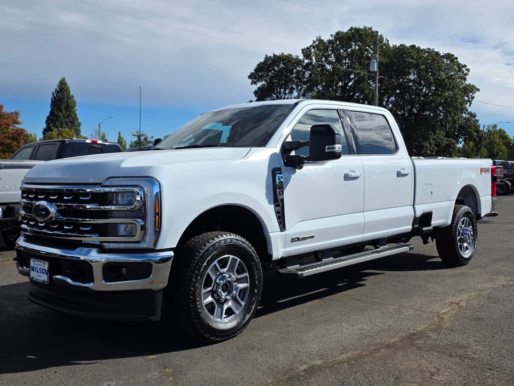2026 Ford F-350 Super Duty Lariat's photo
