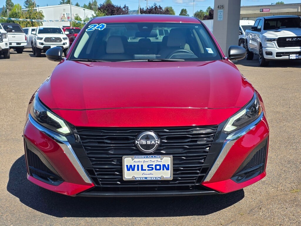2024 Nissan Altima 2.5 SV photo 3