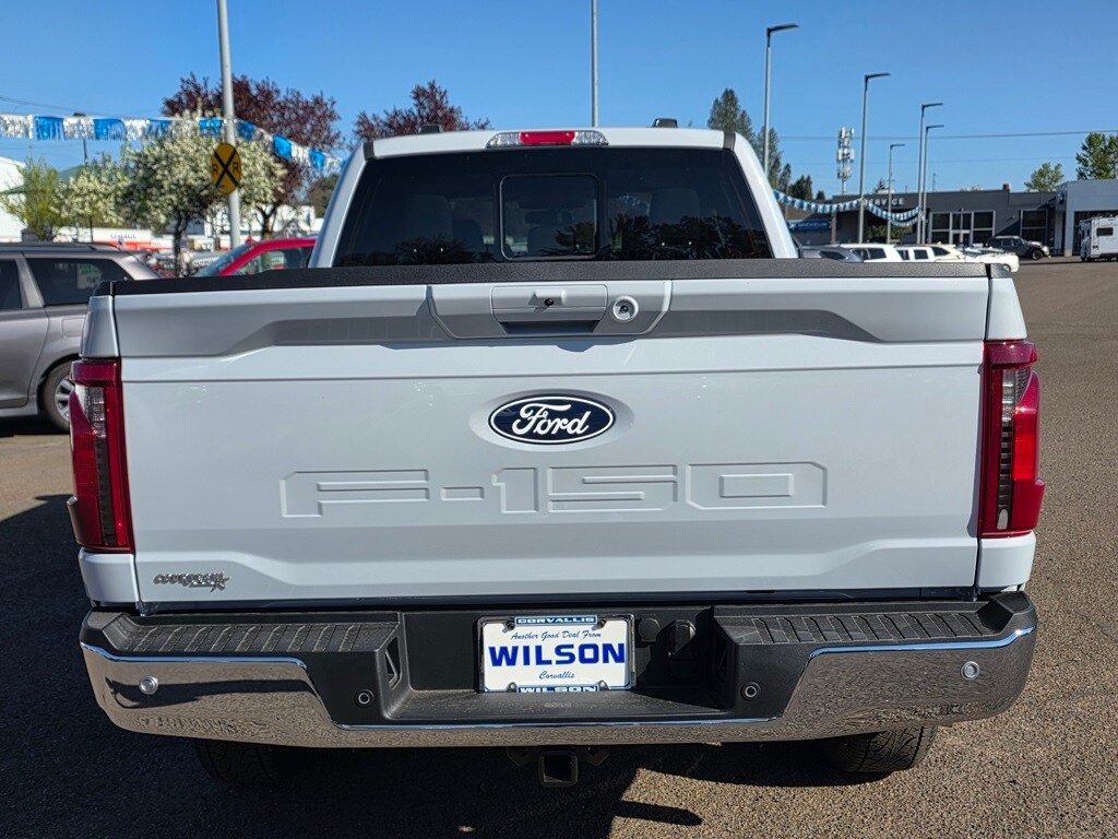 2025 Ford F-150 XLT photo 4