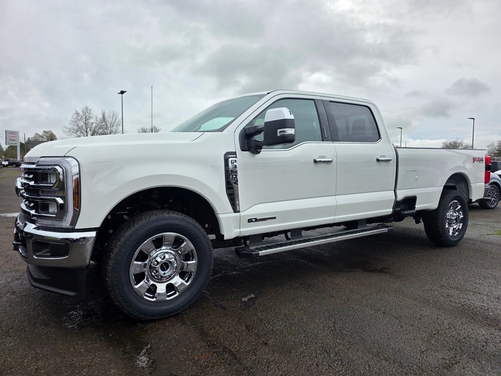 2026 Ford F-350 Super Duty Lariat's photo