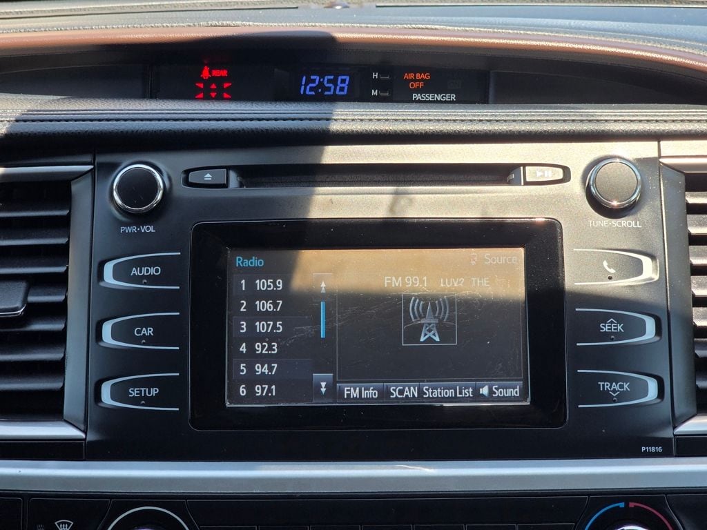 2019 Toyota Highlander LE - Photo 12