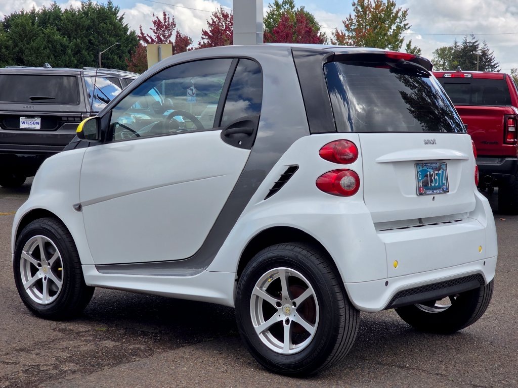 Used 2014 smart fortwo passion with VIN WMEEJ3BA6EK745620 for sale in Corvallis, OR
