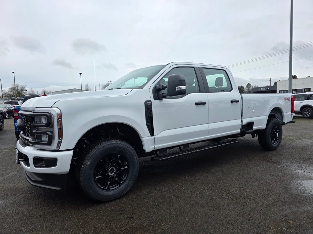 2026 Ford F-350 Super Duty XL's photo