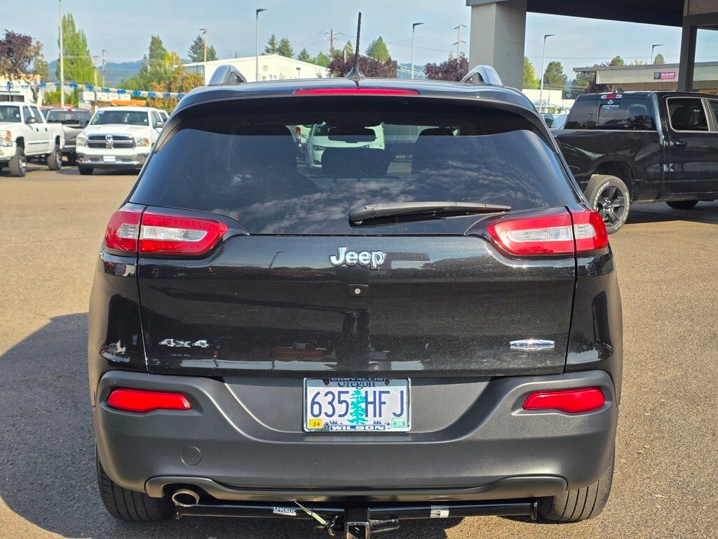 2015 Jeep Cherokee Latitude photo 3