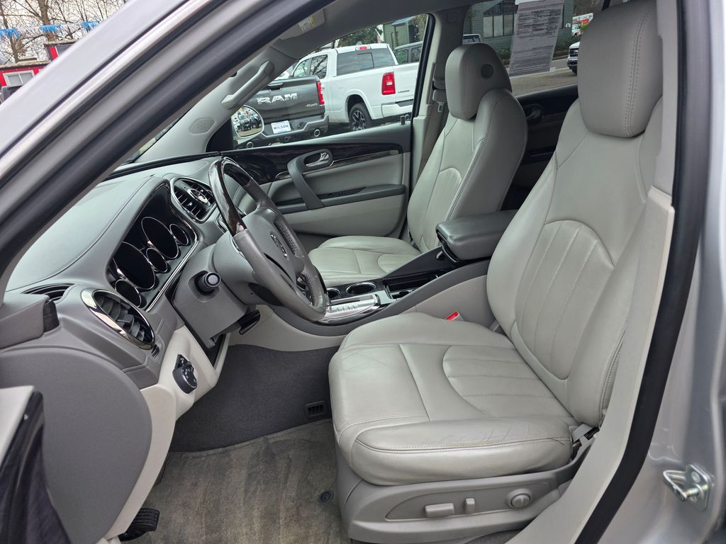 2017 Buick Enclave Leather photo 4
