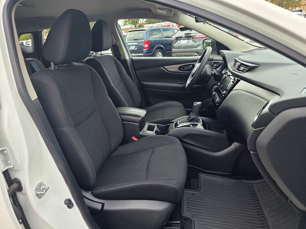 2022 Nissan Rogue Sport S - Photo 22