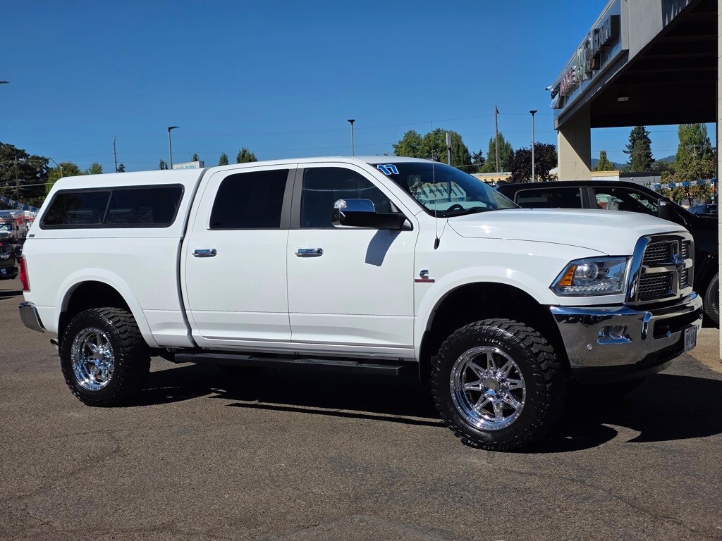 2017 Ram 2500 Laramie photo 2