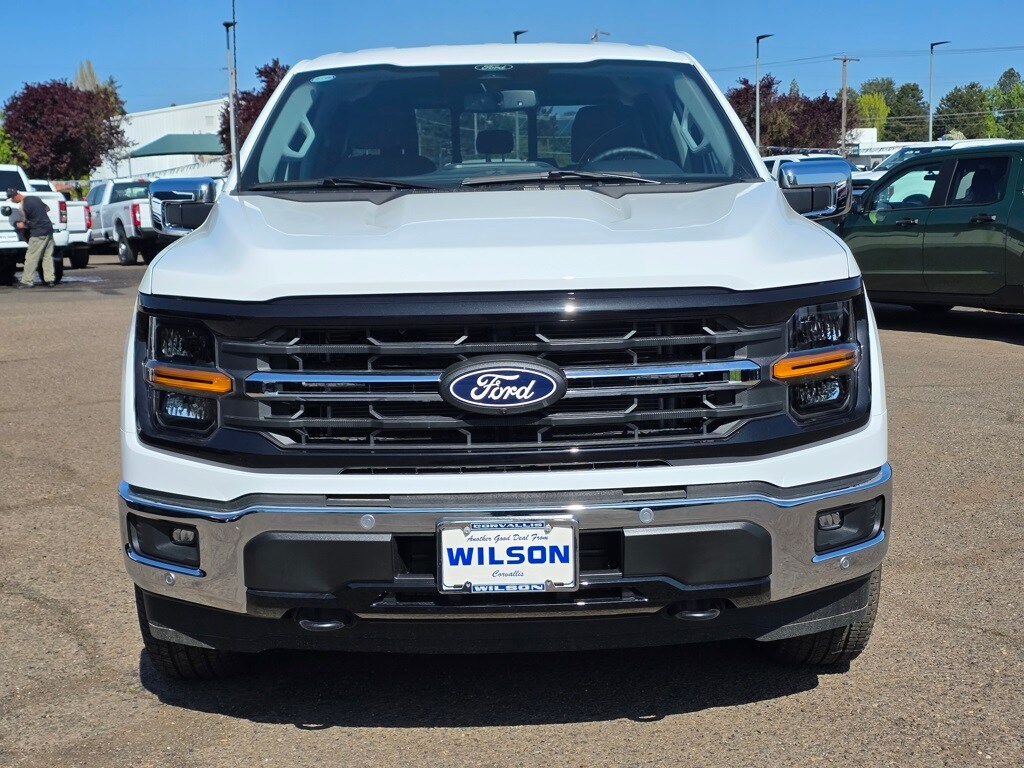 2025 Ford F-150 XLT photo 3