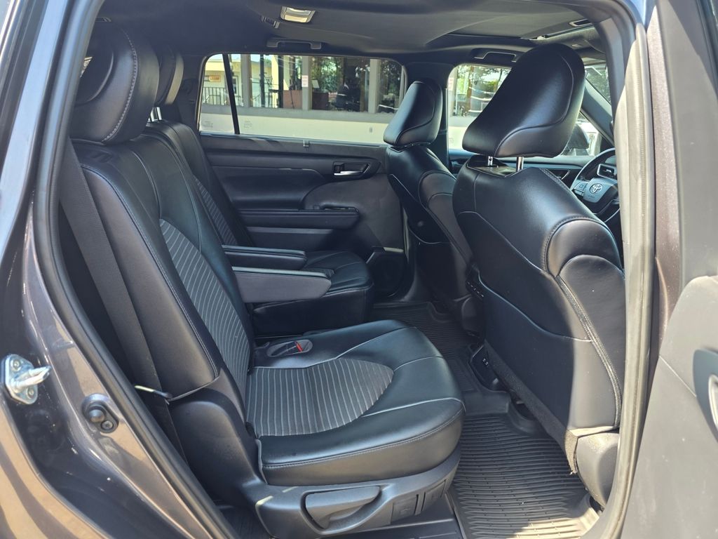 2021 Toyota Highlander XSE - Photo 30