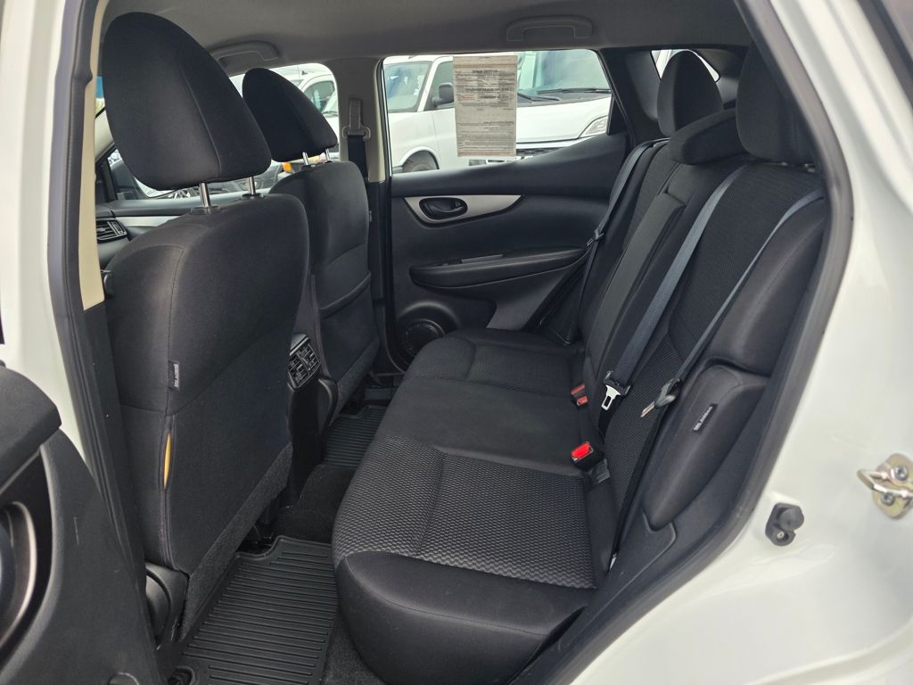 2022 Nissan Rogue Sport S - Photo 9