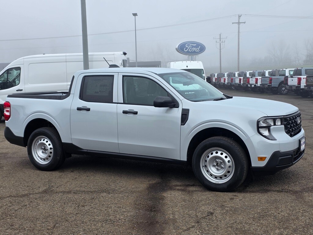 2026 Ford Maverick XL photo 3