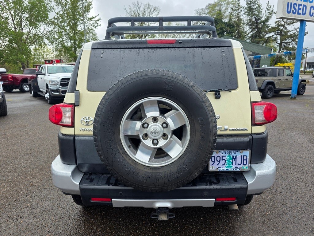 2008 Toyota FJ Cruiser Base photo 4
