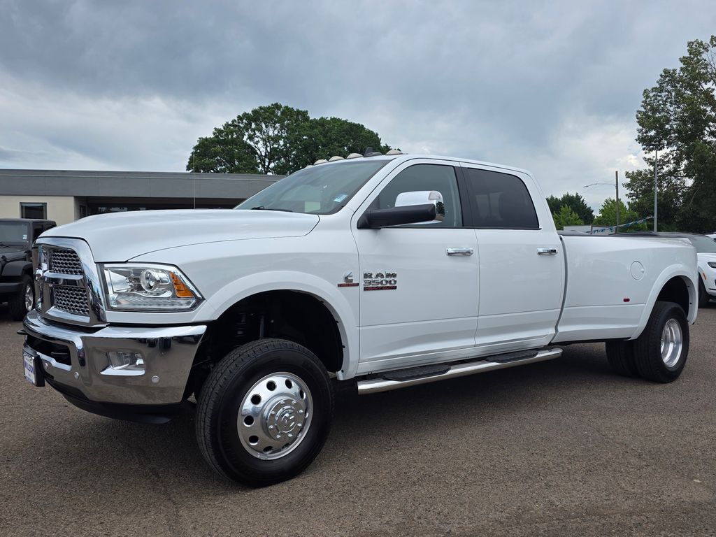 2018 RAM 3500 Laramie 4X4 Crew Cab LWB's photo